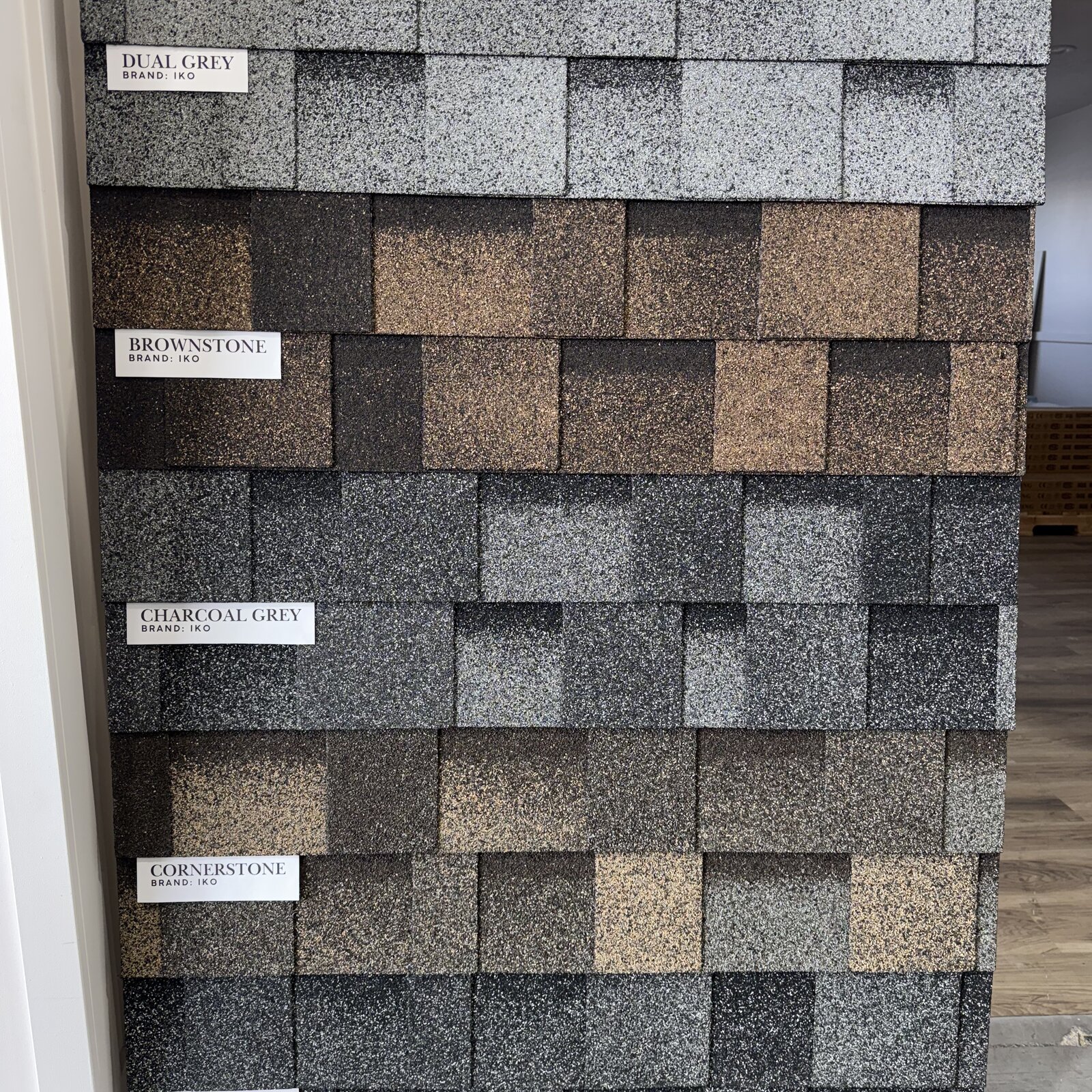 Architectural shingle color sample board